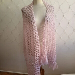 Vintage Shawl Light Pink/Mauve Crocheted Knit Wrap